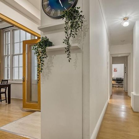 ロンドンCosy 2Br Retreat Near Paddington Stationアパートメント エクステリア 写真