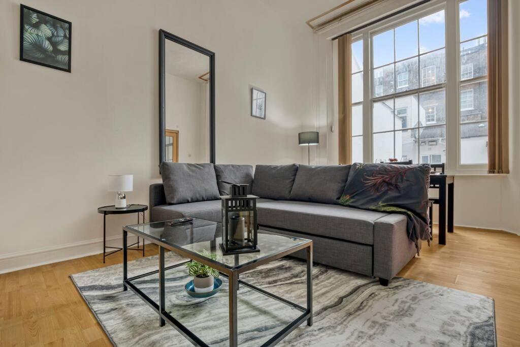 ロンドンCosy 2Br Retreat Near Paddington Stationアパートメント エクステリア 写真