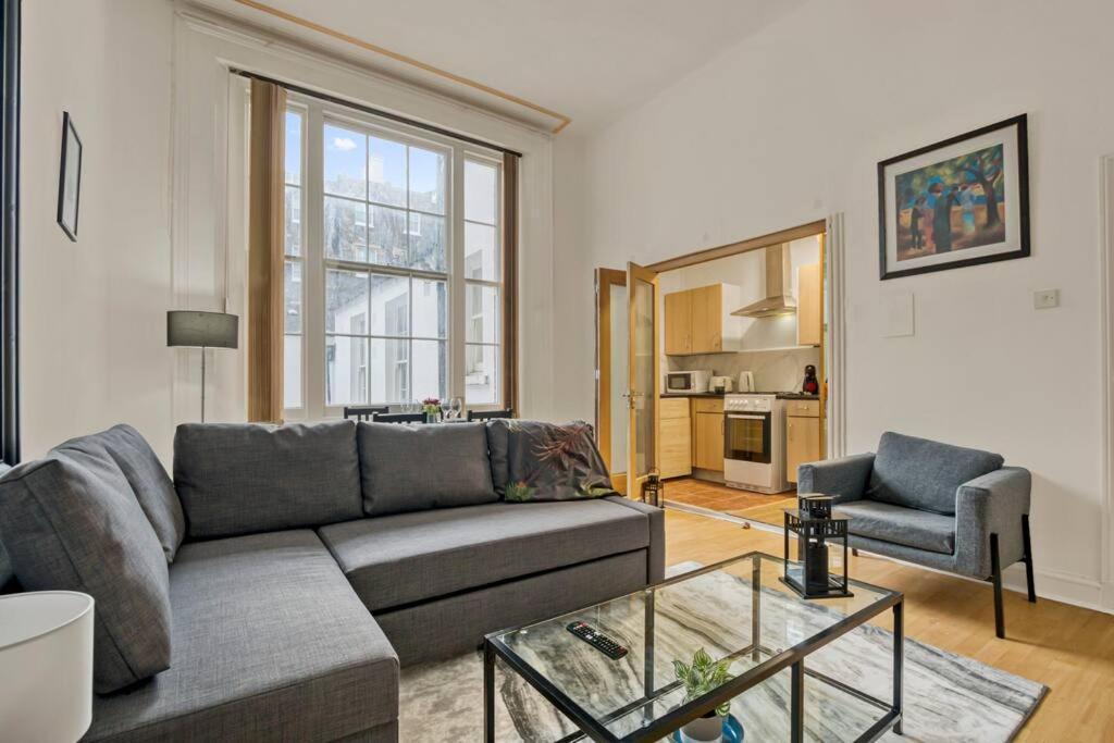 ロンドンCosy 2Br Retreat Near Paddington Stationアパートメント エクステリア 写真